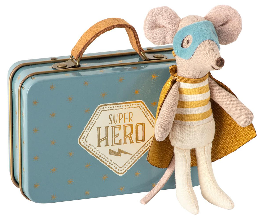Maileg lillebror mus i kuffert - Superhelt